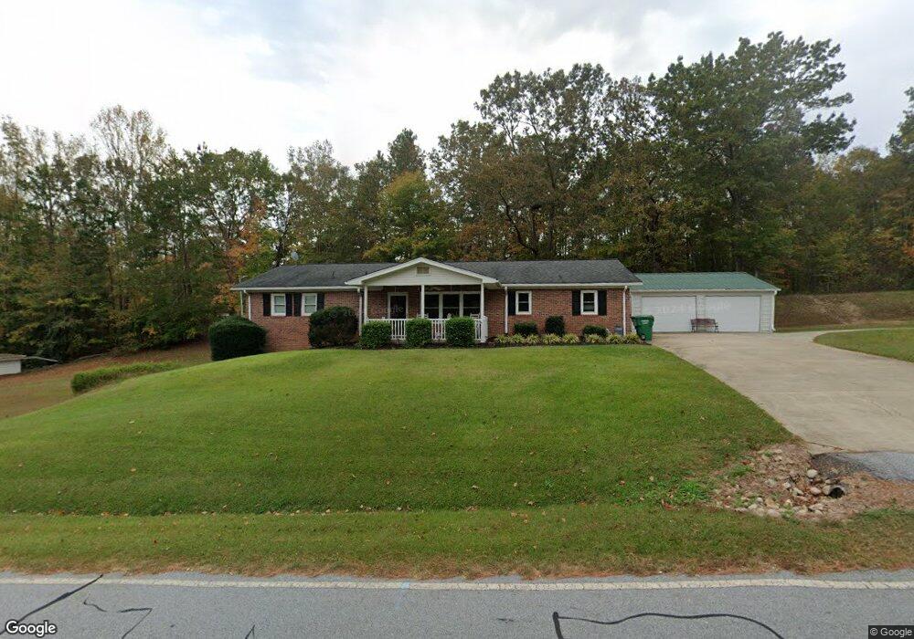 424 Edgewater Dr, Gaffney, SC 29340 - photo 1