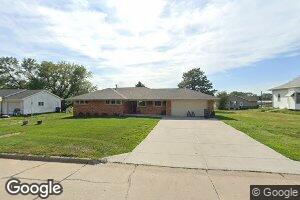204 Lonsdale St, Laurel, NE 68745