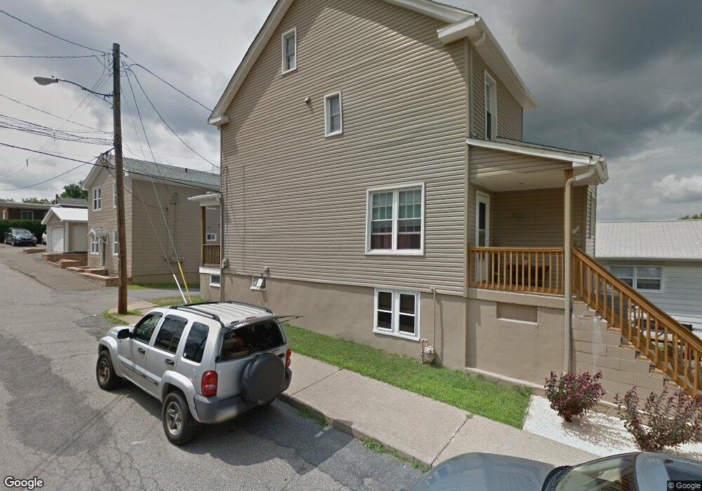 890 N Laurel St, Hazleton, PA 18201 - photo 1
