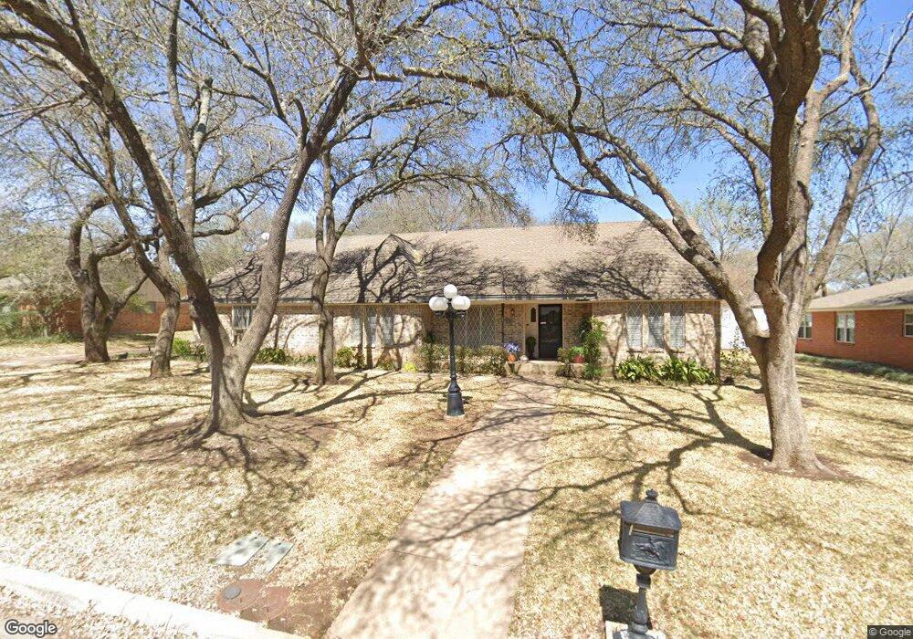 1012 Willowcreek Rd, Cleburne, TX 76033 - photo 1