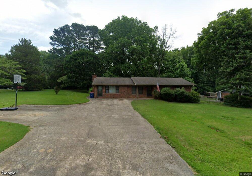 131 Howell Dr, Canton, GA 30115 - photo 1