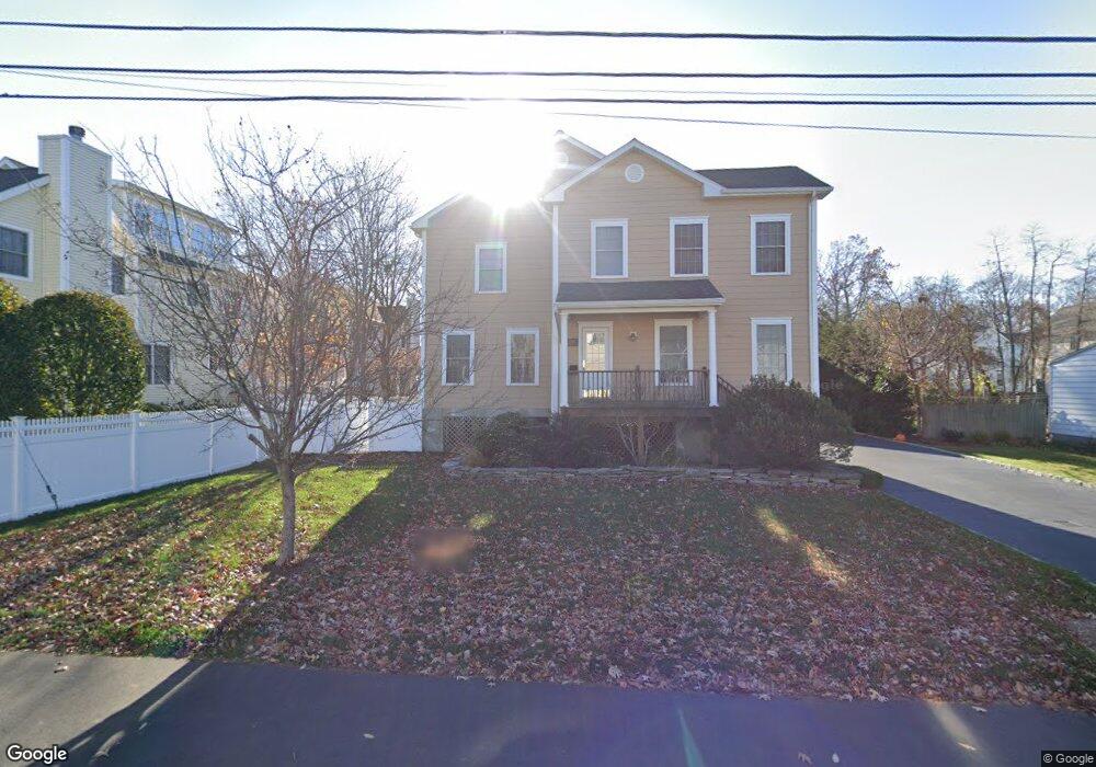 280 Alden St unit 1, Fairfield, CT 06824 - photo 1