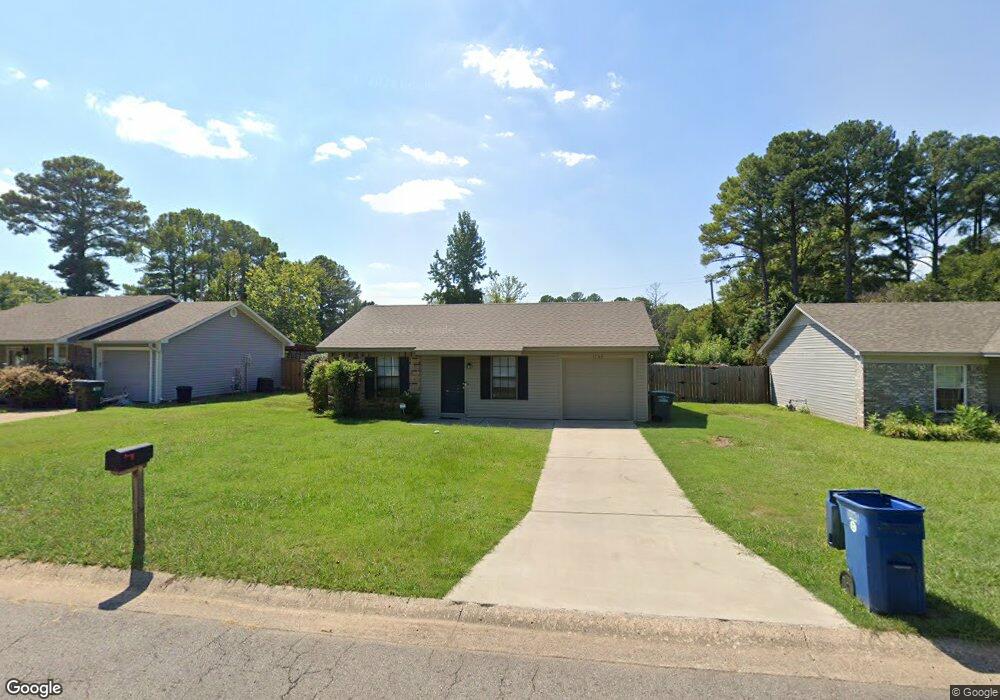 1705 Jennifer Cir, Conway, AR 72034 - photo 1