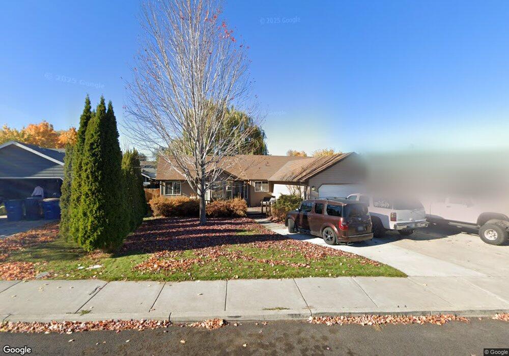 2155 SW 29th St, Redmond, OR 97756 - photo 1