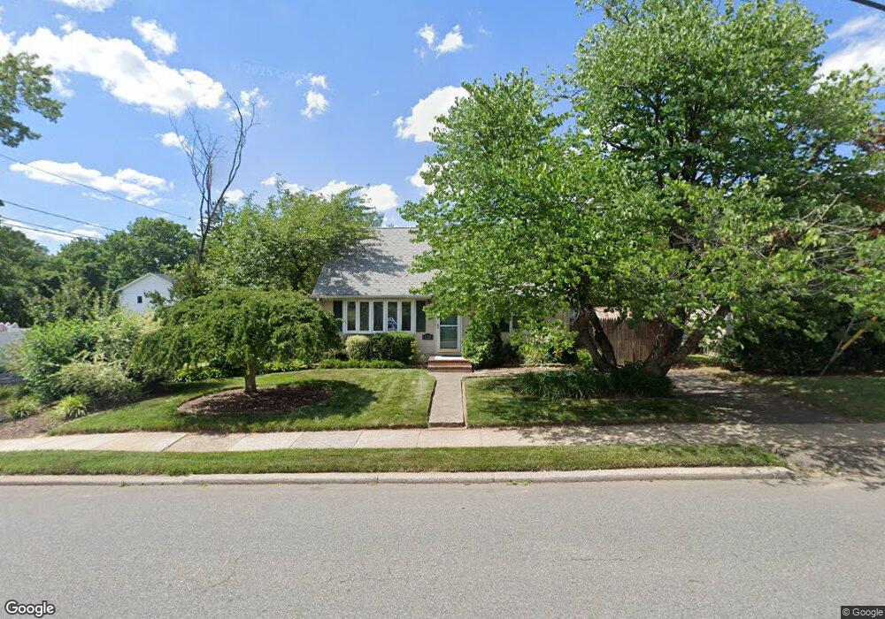 528 Chain o Hills Rd, Colonia, NJ 07067 - photo 1