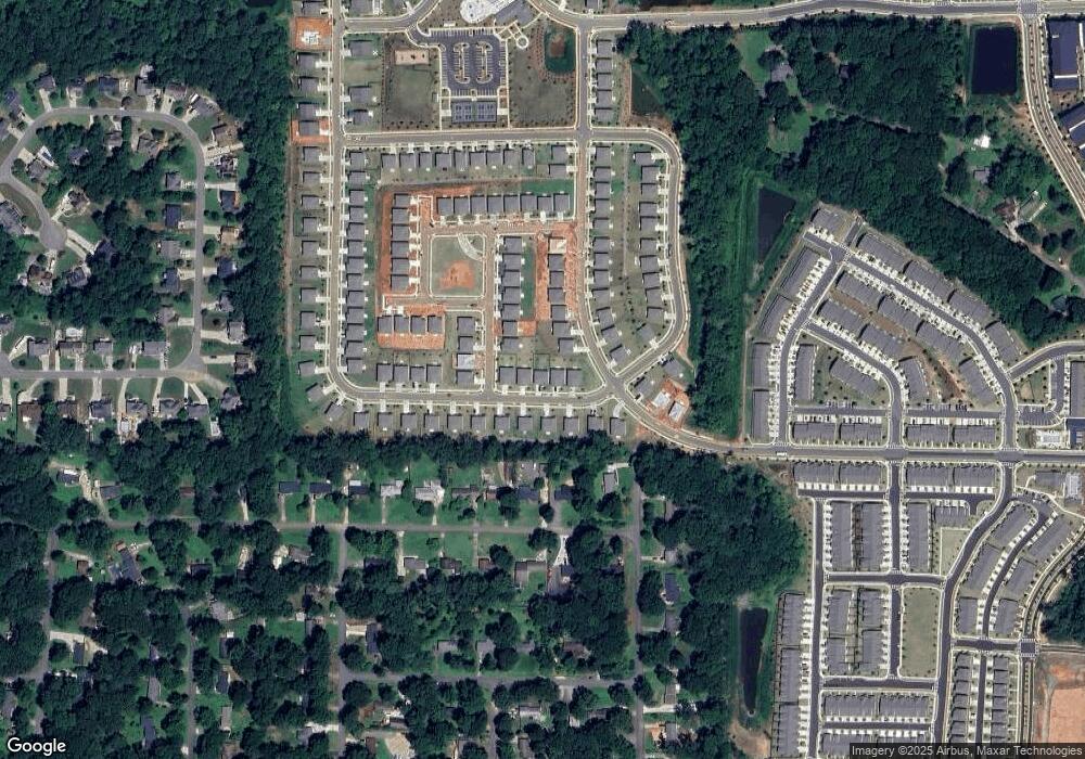 539 Madison Lakeview Dr, Acworth, GA 30102 - photo 1