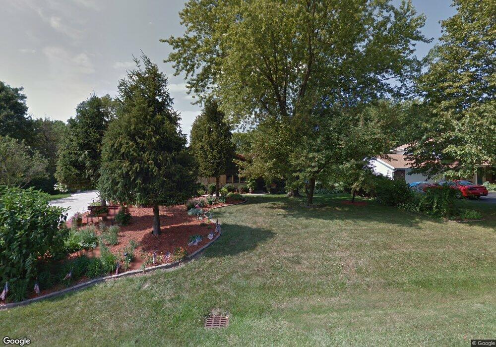 6635 S 121st St, Franklin, WI 53132 - photo 1