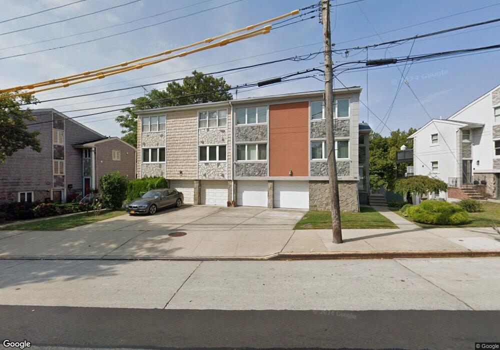 1708 Parsons Blvd, Whitestone, NY 11357 - photo 1