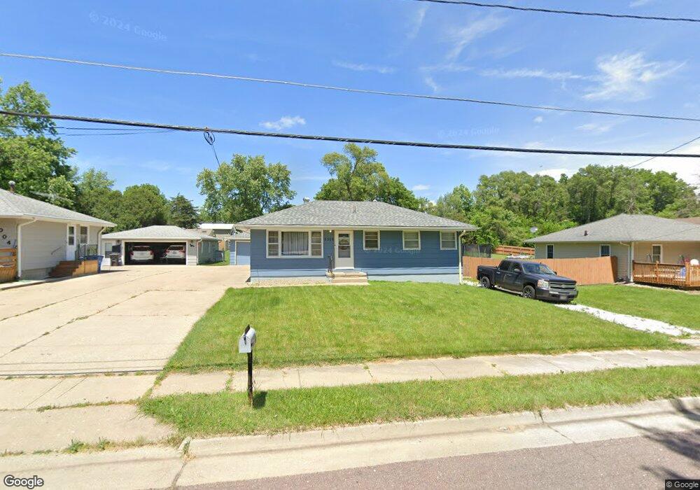 3008 E Shawnee Ave, Des Moines, IA 50317 - photo 1