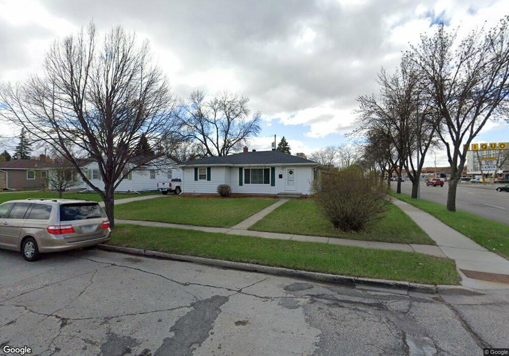 1206 15 1/2 Ave S, Fargo, ND 58103 - photo 1