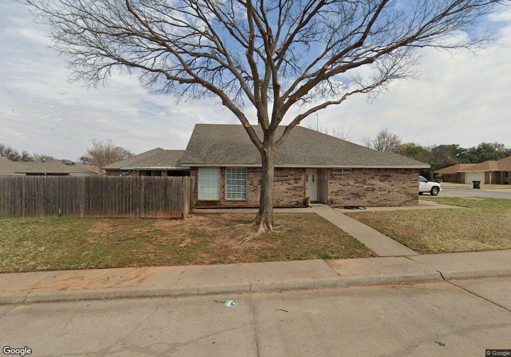 1510 Carol Ln, Wichita Falls, TX 76302 - photo 1