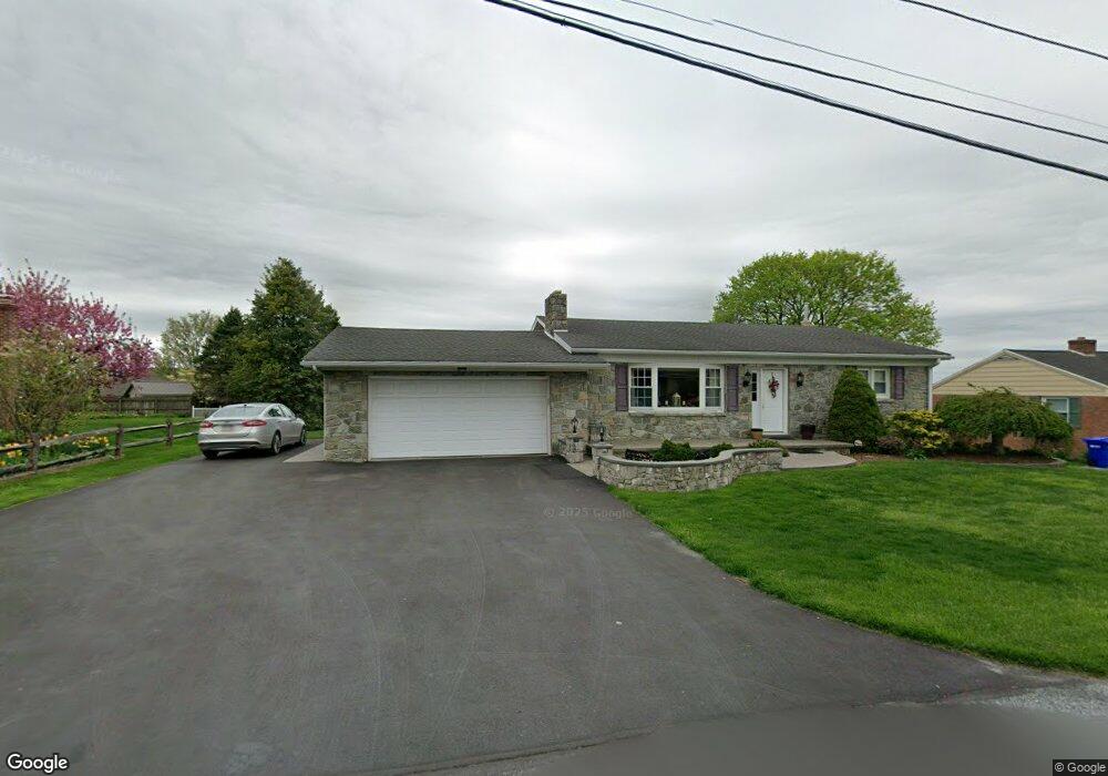 730 School Ln, New Holland, PA 17557 - photo 1