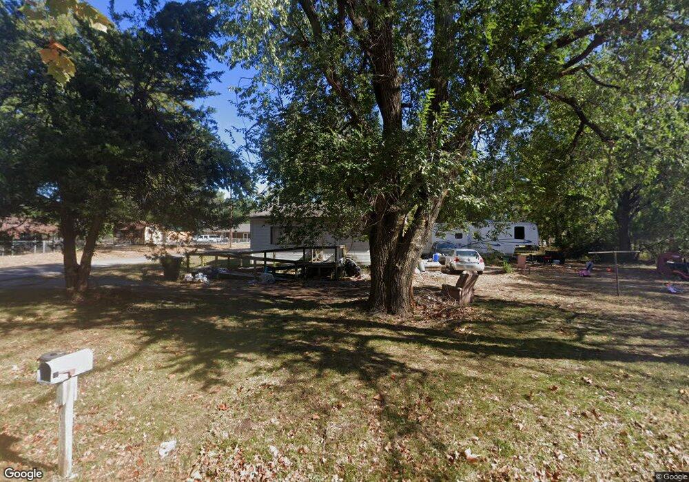 1117 N Sherman Ave, Okmulgee, OK 74447 - photo 1