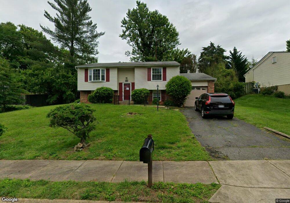 9208 Honey Creeper Ct, Burke, VA 22015 - photo 1