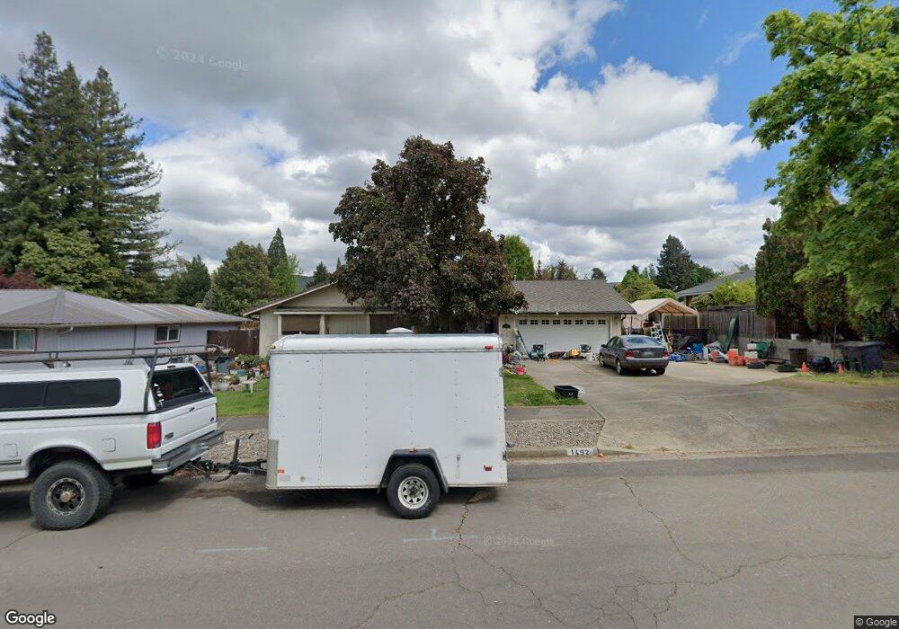 1492 N Keene Way Dr, Medford, OR 97504 - photo 1