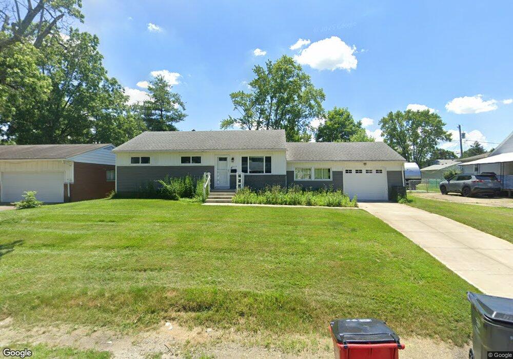 1817 Ferris Rd, Columbus, OH 43224 - photo 1