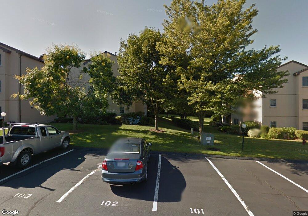 185 Manville Hill Rd unit 307, Cumberland, RI 02864 - photo 1