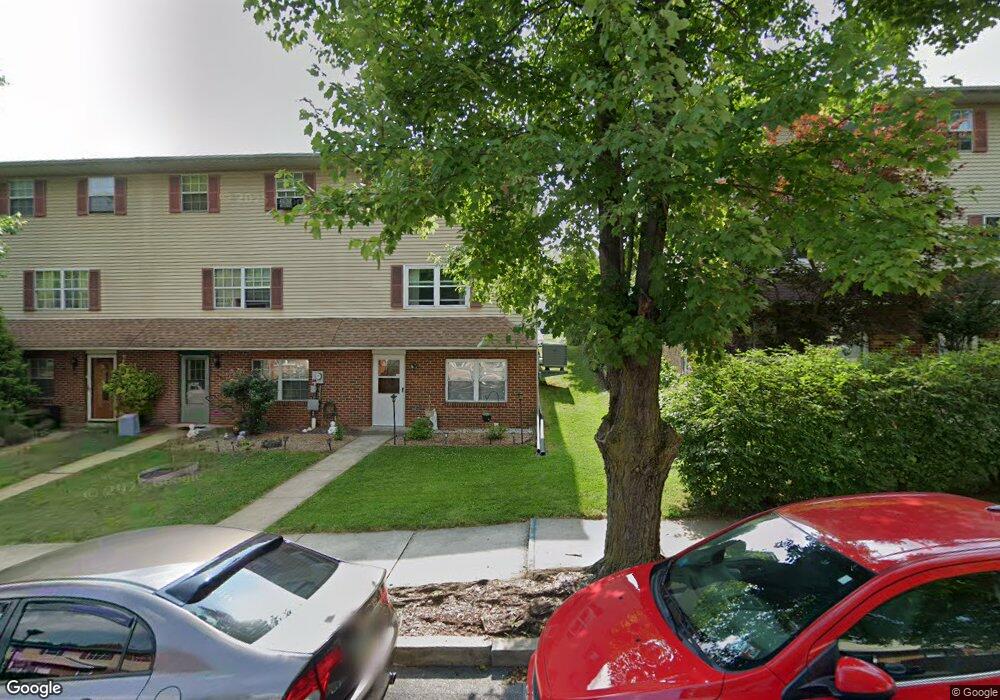 902 S Armour St, Allentown, PA 18103 - photo 1