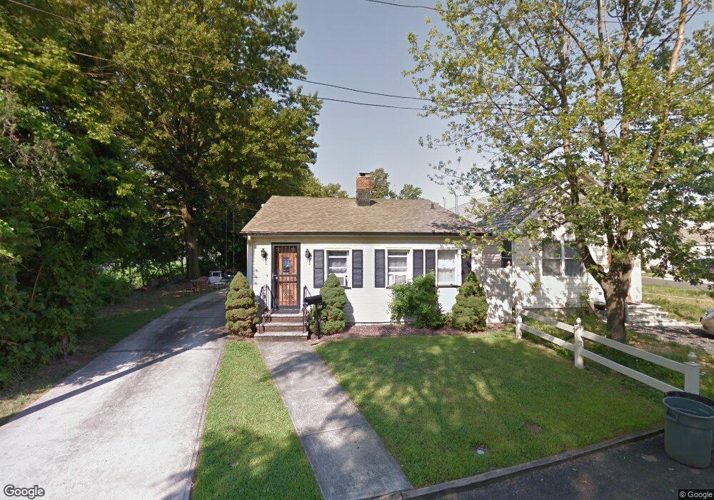 805 Shore Rd, Keyport, NJ 07735 - photo 1