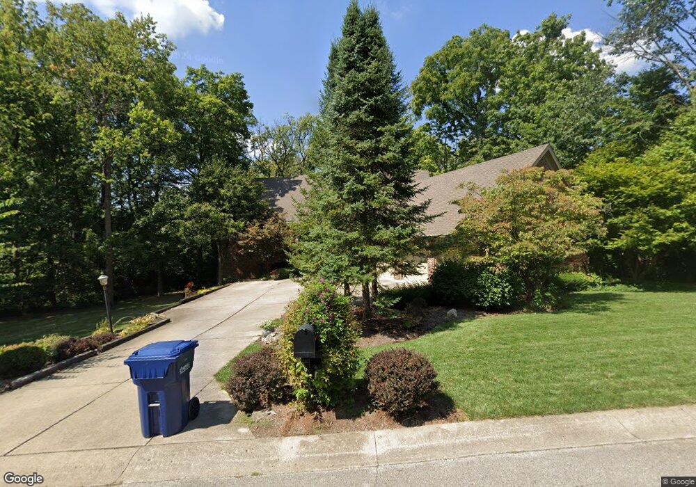 10526 Tremont Cir, Fishers, IN 46037 - photo 1