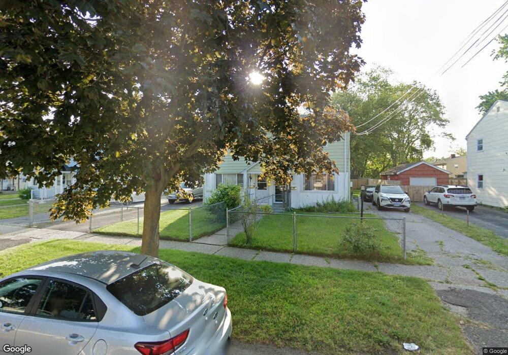 92 Mcgrath Ct, Stratford, CT 06615 - photo 1