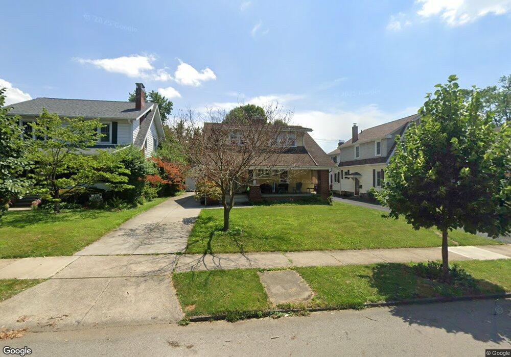 61 E Dunedin Rd, Columbus, OH 43214 - photo 1