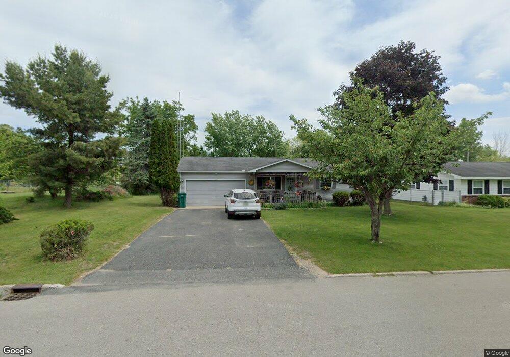 402 Oceana St, Oscoda, MI 48750 - photo 1