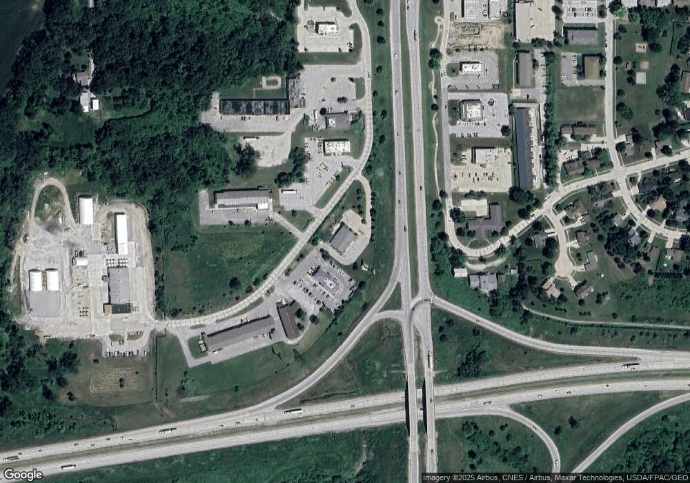 1600 W 19th St S, Newton, IA 50208 - photo 1