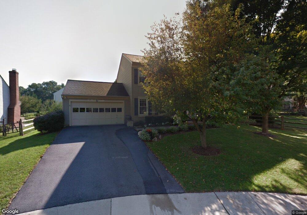 31 Spinning Wheel Ct, Germantown, MD 20874 - photo 1