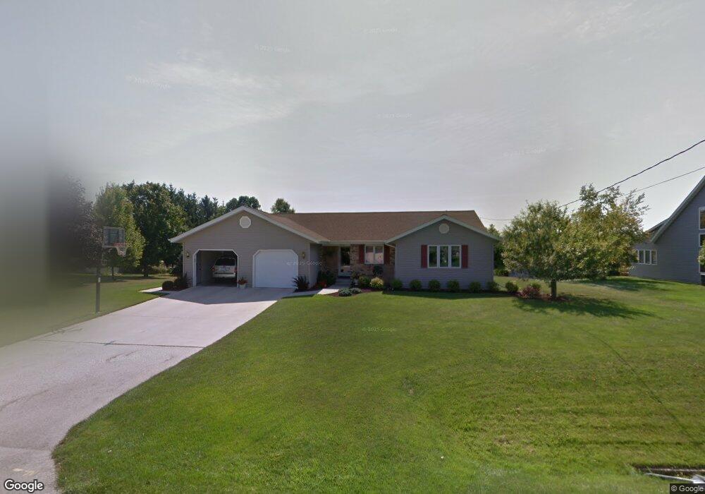 4578 Harvest Cir, Manitowoc, WI 54220 - photo 1