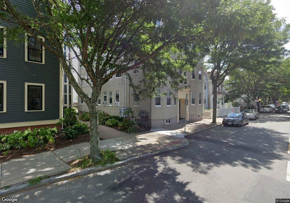 122 Columbia St unit 2, Cambridge, MA 02139 - photo 1