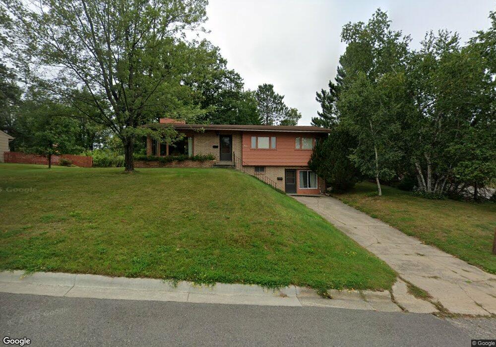 811 SW 4th Ave, Grand Rapids, MN 55744 - photo 1