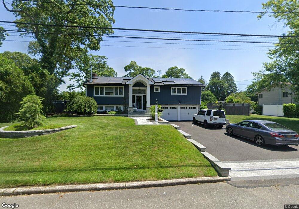 15 Baywood Ln, Bayport, NY 11705 - photo 1