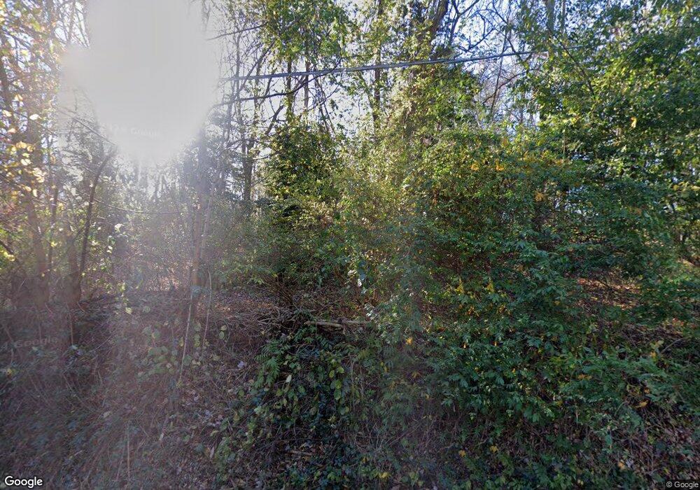 8527 Georgetown Pike, McLean, VA 22102 - photo 1