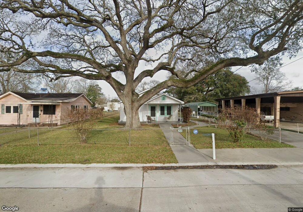 512 Weldon St, New Iberia, LA 70560 - photo 1