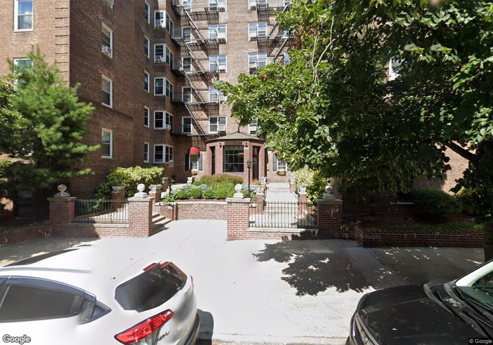 Berkeley Apartments Corporation unit 209, Forest Hills, NY 11375 - photo 1