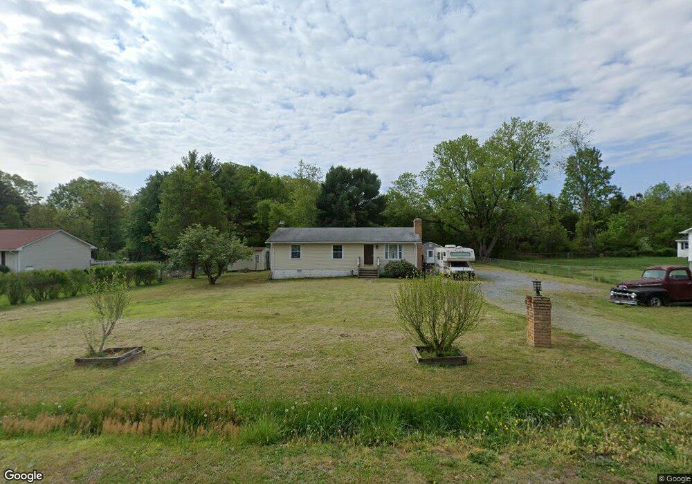 2410 Pinecrest Ln, Fredericksburg, VA 22408 - photo 1