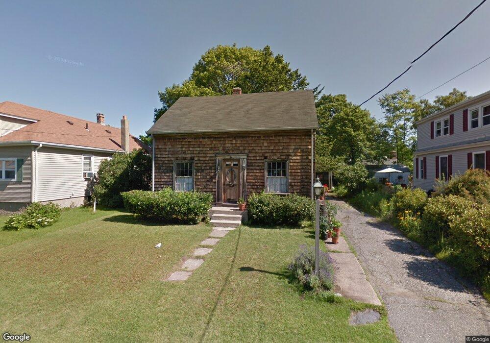 56 Windsor Rd, Pawtucket, RI 02861 - photo 1