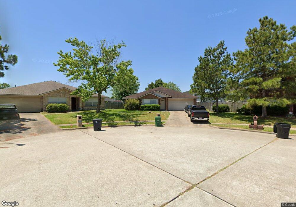 11034 Linden Gate Dr, Houston, TX 77075 - photo 1