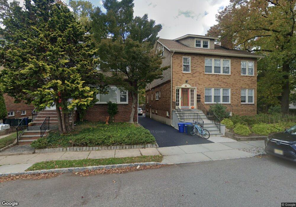 28 Walnut Pkwy unit 3, Montclair, NJ 07042 - photo 1