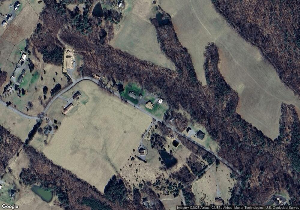 12 Suggins Ct, Berkeley Springs, WV 25411 - photo 1