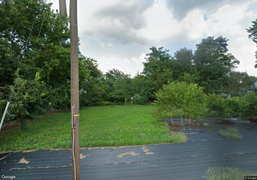 123 N 2nd St, Harrodsburg, KY 40310 - photo 1