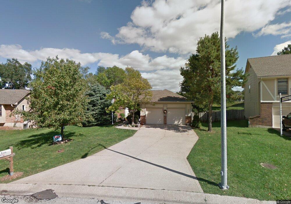 7311 Earnshaw St, Shawnee, KS 66216 - photo 1