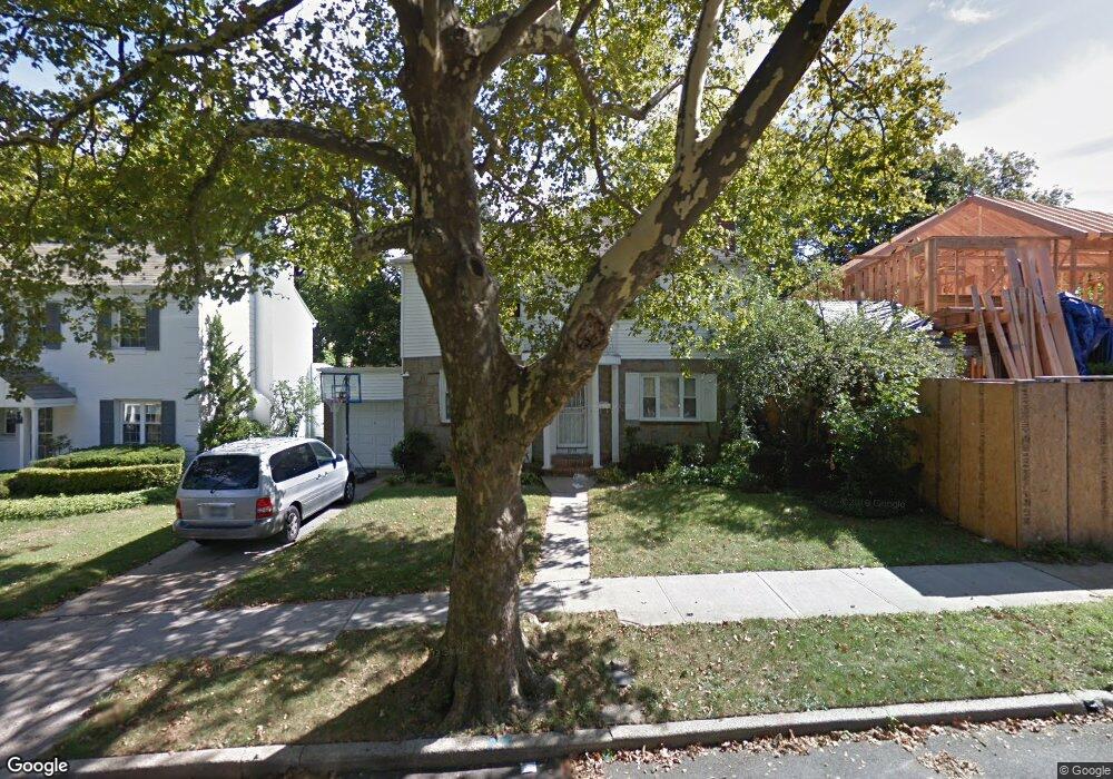 8219 190th St, Hollis, NY 11423 - photo 1