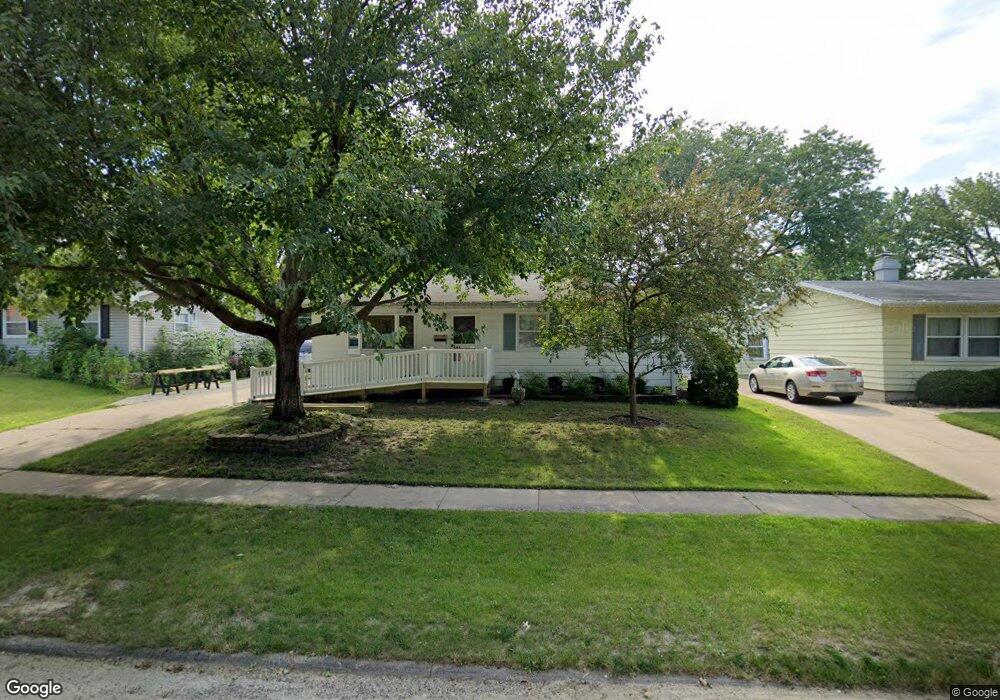 2732 Teresa Dr SW, Cedar Rapids, IA 52404 - photo 1