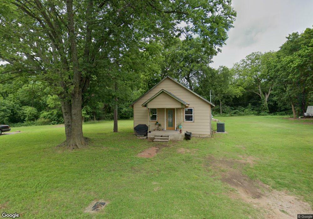127 Burton St, Ardmore, OK 73401 - photo 1