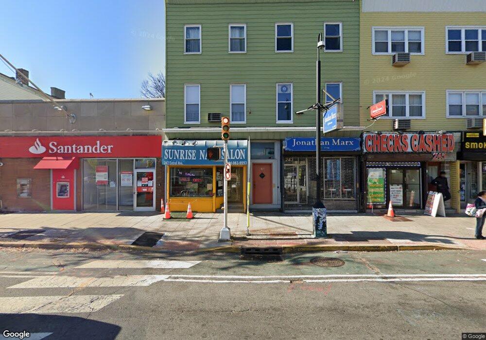 243 Central Ave unit 4, Jersey City, NJ 07307 - photo 1