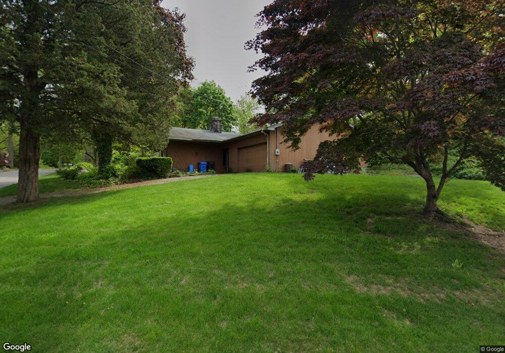 24 Barry Dr, Gales Ferry, CT 06335 - photo 1