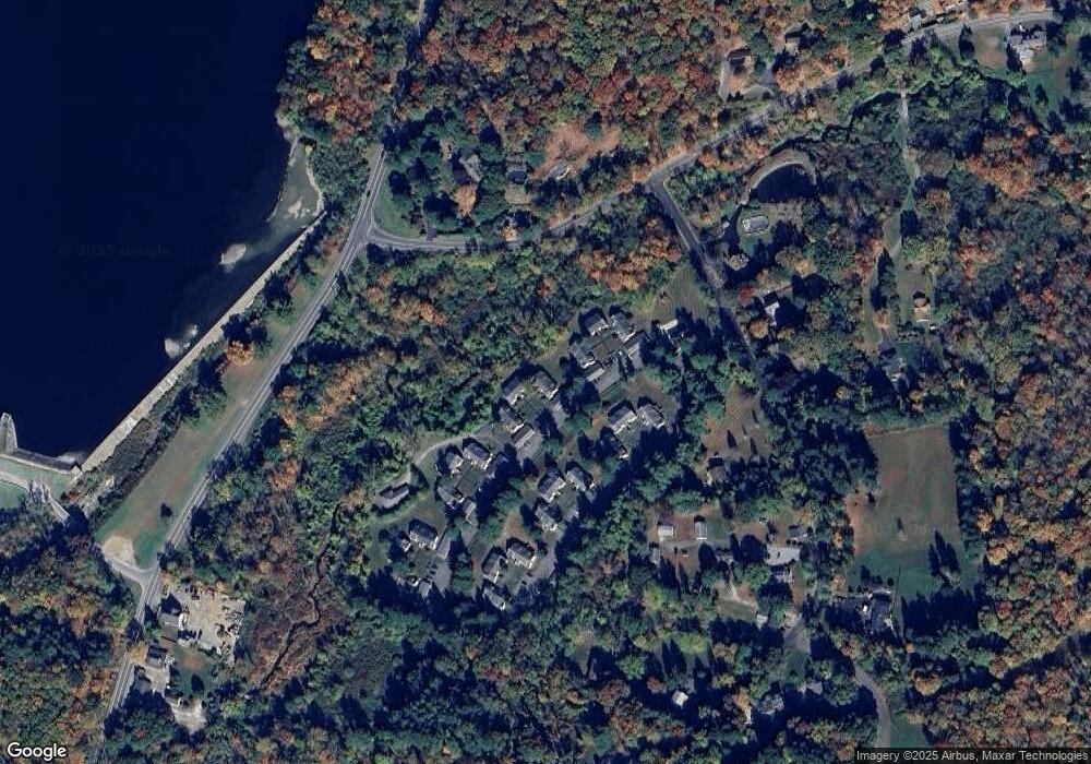 403 Holly Stream Ct unit 3C1, Brewster, NY 10509 - photo 1