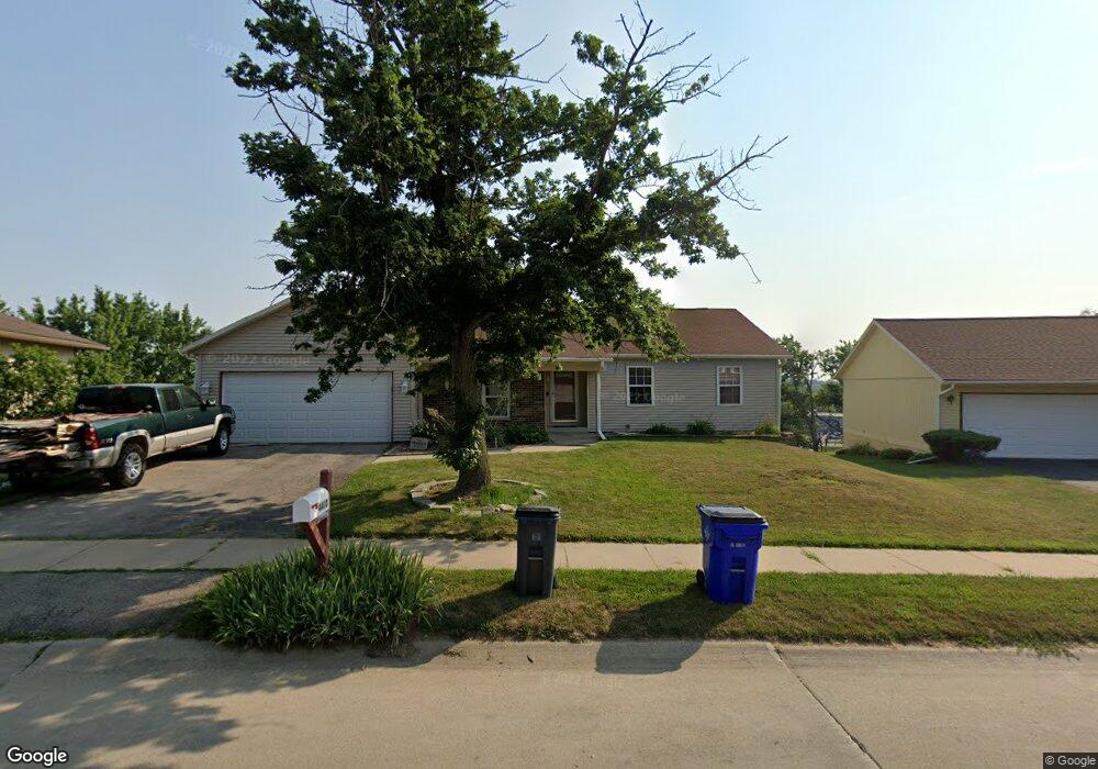 4410 Orchard Dr NW, Cedar Rapids, IA 52405 - photo 1